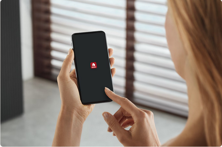 Rúra Miele DGC 7450 Nerezová ocel/čistá ocel nerez Ovládanie parnej rúry Miele cez mobilnú aplikáciu Miele na smartfóne.