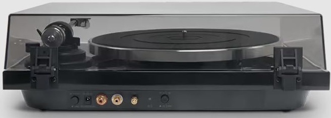 Gramofón MUSE MT-109 BTO má integrovaný stereo predzosilňovač