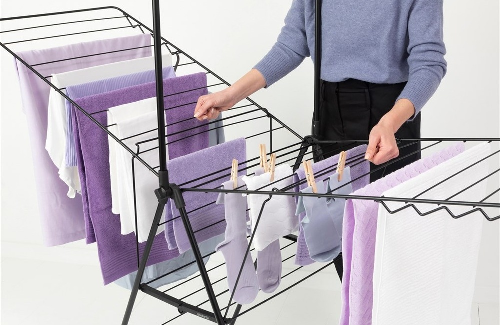 Sušiak na bielizeň Brabantia HangOn, 25 m, Matt Black čierny