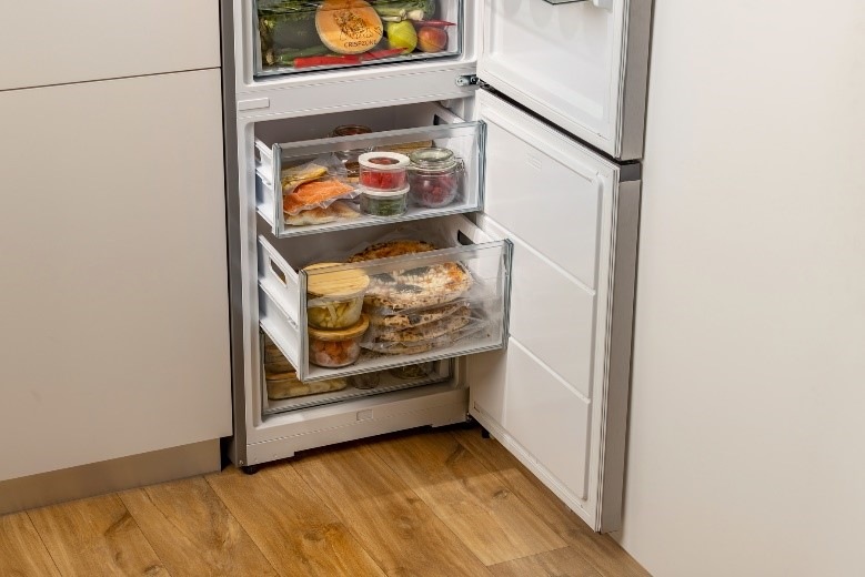 Gorenje chladnička NRB62C6X4WFE, nerez, systém Slotln