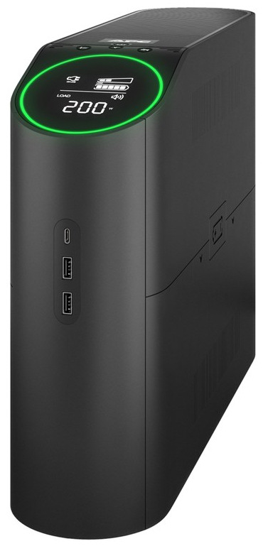 Na obrázku je záložný zdroj (UPS) APC Pro 2200VA pre Gaming, 230V, Pure Sinewave, LCD, Schuko. Má tvar vysokej čiernej veže so zaoblenými hranami, pripomína moderné herné príslušenstvo. Hore na čelnej strane je okrúhly displej s číslami a ikonami, okolo ktorého svieti zelený kruh. Na prednej strane pod displejom sú porty na nabíjanie, vrátane USB-C a dvoch USB-A. Pravý bok má nenápadné ovládacie prvky a výrezy, celkovo pôsobí zariadenie ako elegantná, minimalistická čierna skriňa.
