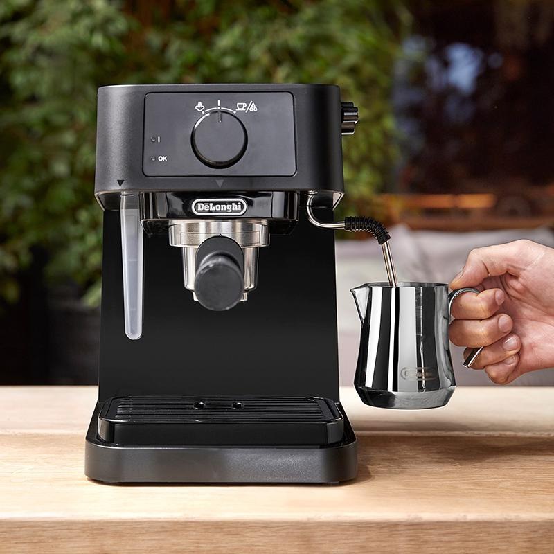 Pákový kávovar De'Longhi Stilosa EC 230.BK čierny
