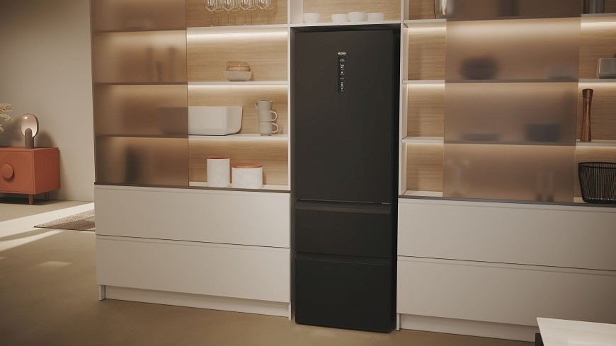 Chladnička s mrazničkou Haier HTW5618DNPT čierna Chladnička s mrazničkou Haier HTW5618DNPT čierna