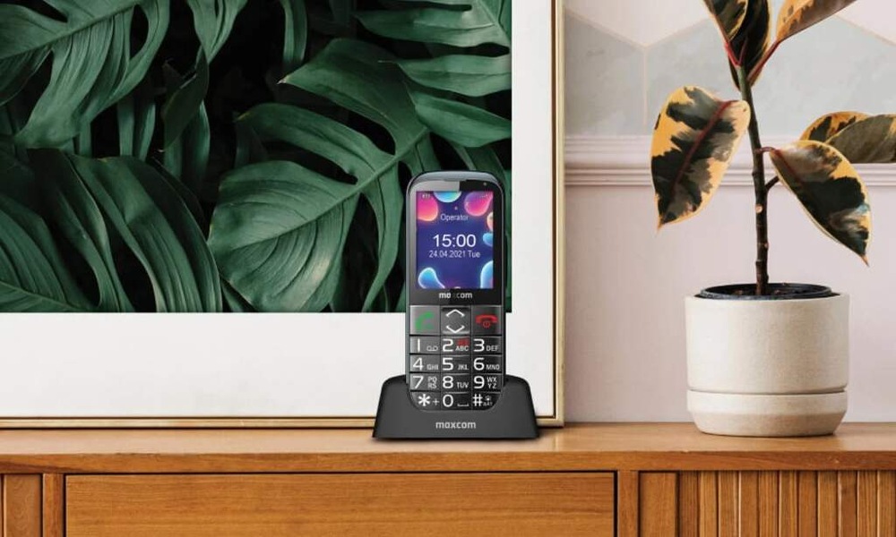 Mobilný telefón MaxCom MM724 Comfort čierny Mobilný telefón MaxCom MM724 Comfort čierny