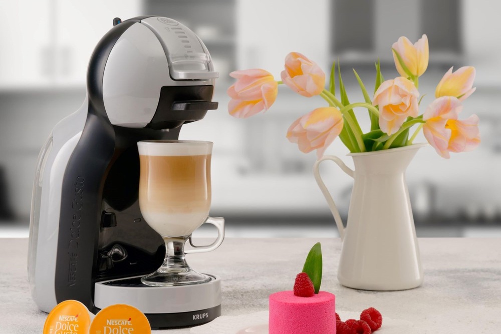 Kapsulový kávovar Krups NESCAFÉ Dolce Gusto Mini Me KP123BCE + kapsuly 96 ks sivé Kapsulový kávovar Krups NESCAFÉ Dolce Gusto Mini Me KP123BCE + kapsuly 96 ks sivé