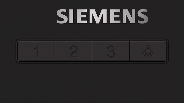 Odsávač pár Siemens iQ300 LC95BCC60 čierny Ovládacie tlačidlá na digestore Siemens LC65BCC60