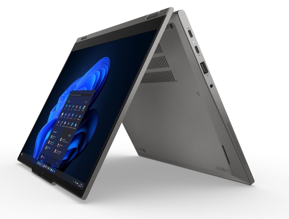Kovové šasi z kvalitného horčíka disponuje funkciou 2 v 1 s kĺbom otočným o 360 °