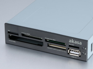 Čítačka pamäťových kariet AKASA AK-ICR-07, do 3,5", 6 slotov, USB 2.0 Čítačka pamäťových kariet AKASA AK-ICR-07, do 3,5", 6 slotov, USB 2.0