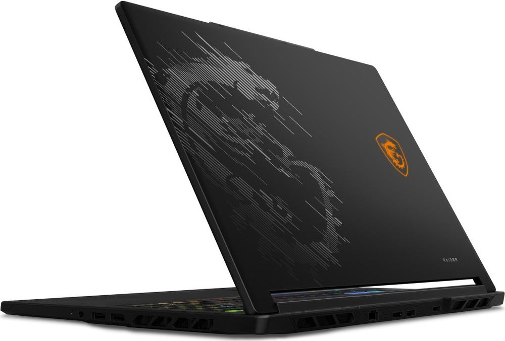 Notebook MSI Raider 16 HX B2WH-245XCZ čierny Zadná strana a bok notebooku MSI Raider 16 HX B2W s výkonným chladením