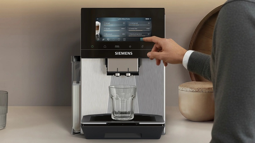 Detailný záber na displej kávovaru Siemens TQ927E03