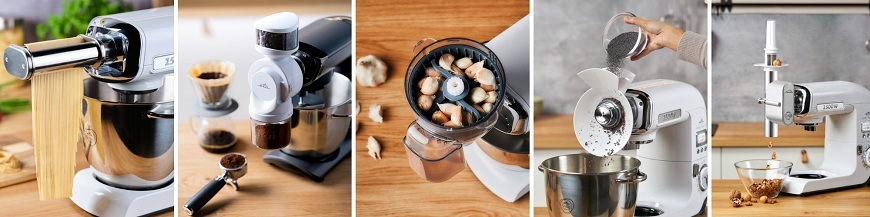 Kuchynský robot ETA Kuliner II Vario 2038 90020 titánová farba Prehľad voliteľného dokúpiteľného príslušenstva pre kuchynské roboty ETA Gratus. Koláž piatich snímok ukazuje robot pri výrobe domácich cestovín (špaget), mletie čerstvej zrnkovej kávy, lúpanie strúčikov cesnaku v nástavci, sypanie a mletie maku a lúskanie vlašských orechov do sklenenej misky
