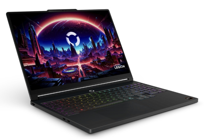 Notebook Lenovo Legion 5 15AHP11 + Xbox Game Pass Premium na 2 mesiace zadarmo čierny Notebook Lenovo Legion 5 15AHP11 z ľavého predného uhla s otvoreným OLED displejom