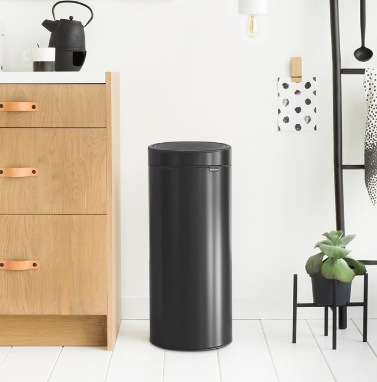 Odpadkový kôš Brabantia Touch Bin New 30 l, matt black čierny Odpadkový kôš Brabantia Touch Bin New 30 l, matt black