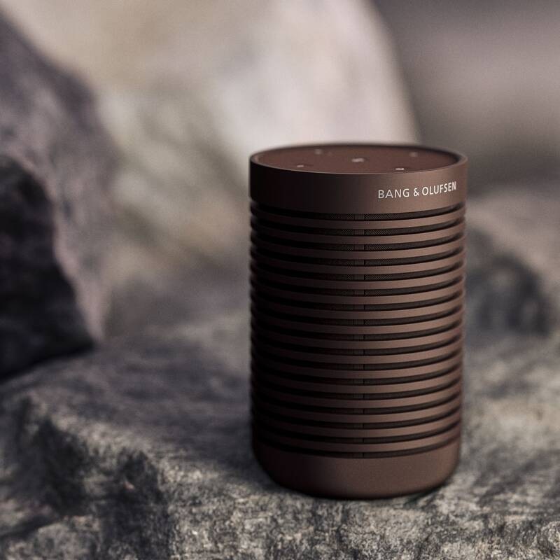 Prenosný reproduktor Bang & Olufsen BeoSound Explore hnedý
