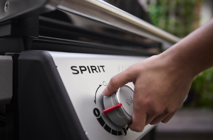 Gril plynový Weber Spirit E-425 Black