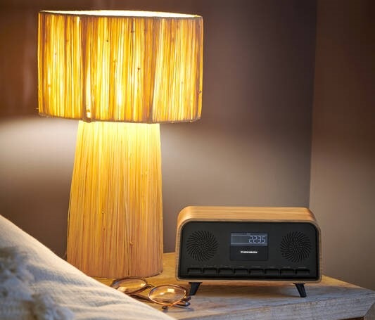 Rádioprijímač Thomson RT850BT čierny/hnedý