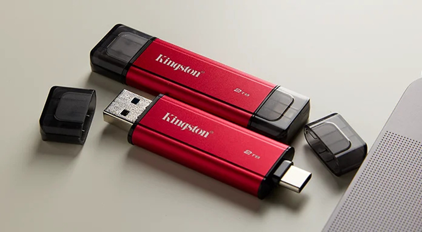SSD externý Kingston Dual Portable 512GB, USB-A/C, USB 3.2 Gen 2 čierny/červený SSD externý Kingston Dual Portable 512GB, USB-A/C, USB 3.2 Gen 2 čierny/červený