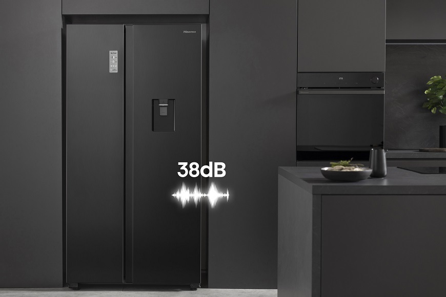 Americká chladnička Hisense RS711N4WFE čierna Americká chladnička Hisense RS711N4WFE, čierna, Tichá prevádzka
