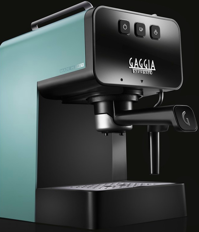 Detail pákového kávovaru Gaggia Espresso De Luxe zelená s parnou tryskou a ovládacími tlačidlami