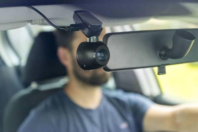 Autokamera LAMAX T4 čierna