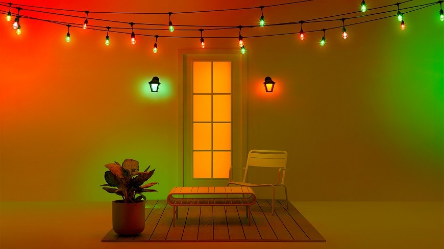 Nástenné svietidlo WiZ Wall Light Classic RGBW čierne Nástenné svietidlo WiZ Wall Light Classic RGBW čierne