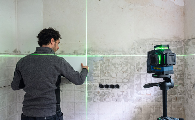 Čiarový laser Bosch Professional GLL 12V-100-33 CG