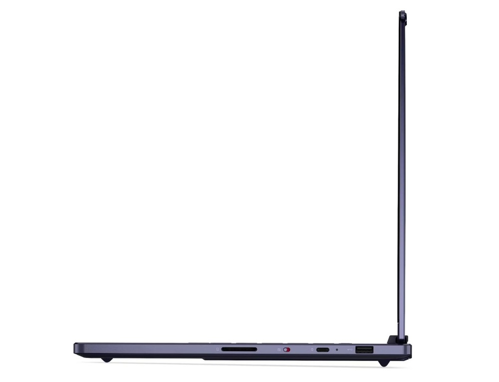 Notebook Lenovo Legion 7 15ASH11 modrý Notebook Lenovo Legion 7 15ASH11 z profilu
