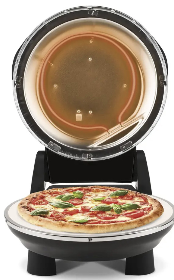 Pec na pizzu G3 Ferrari G1003210 NAPOLETANA čierna Otvorená pec G3Ferrari G1003210 NAPOLETANA s pizzou položenou na žiaruvzdornom kameni