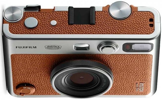 Instantný fotoaparát Fujifilm Instax mini EVO hnedý Fujifilm Instax mini EVO (USB-C), hnedá