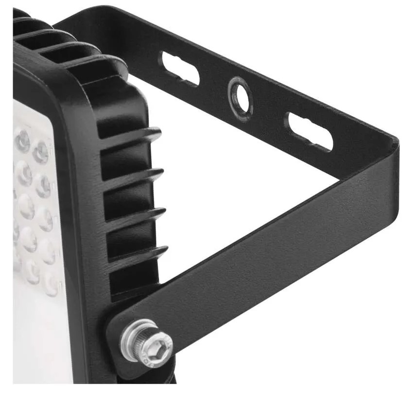 Reflektor EMOS AVENO, 30W, 4500lm, neutrálna biela čierny LED REFLEKTOR AVENO 30W 4500LM IP66 NW