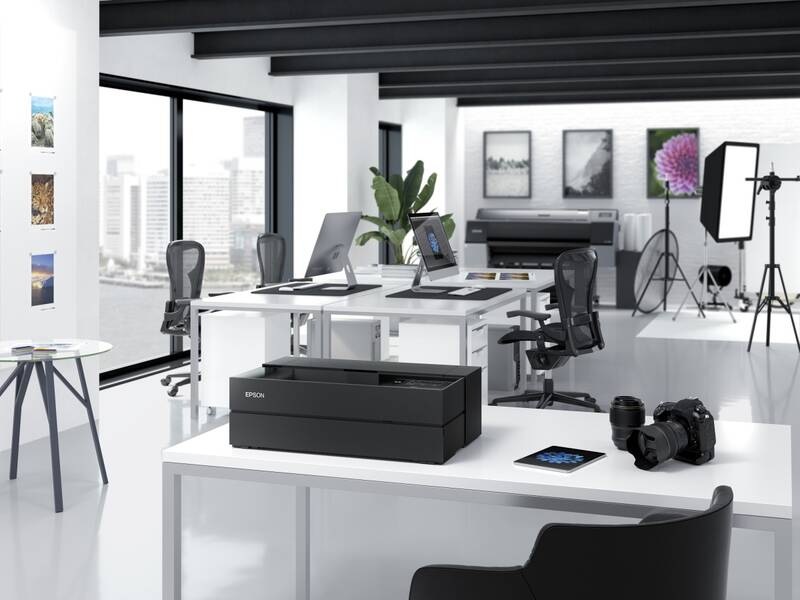 Tlačiareň atramentová Epson SureColor SC-P700 čierna Epson SureColor SC-P700