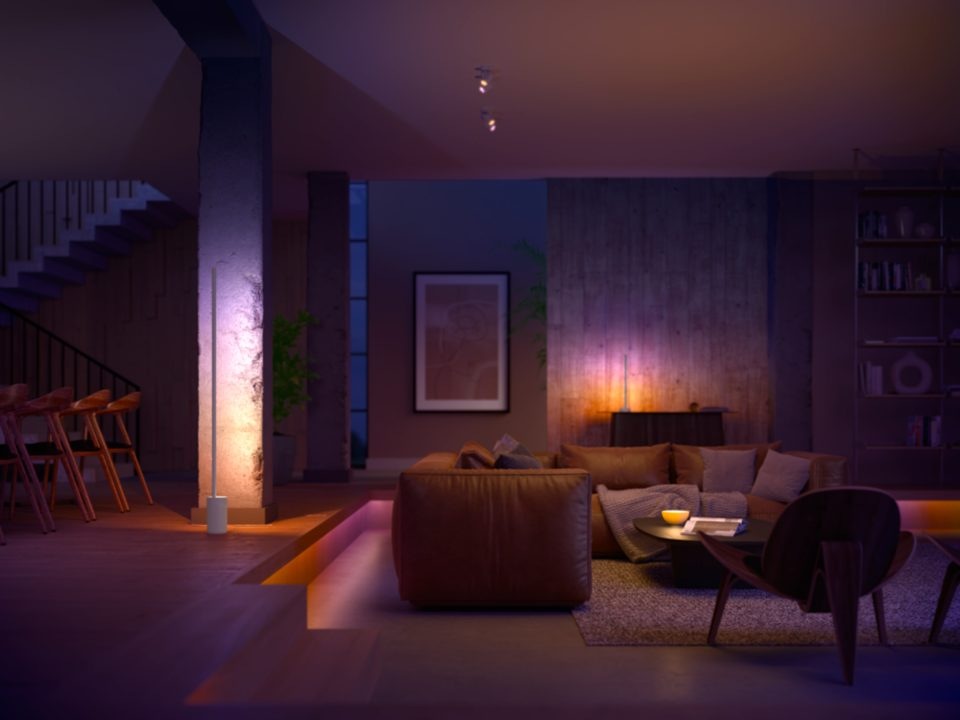 Stojacia lampa Philips Hue Gradient Signe čierna
