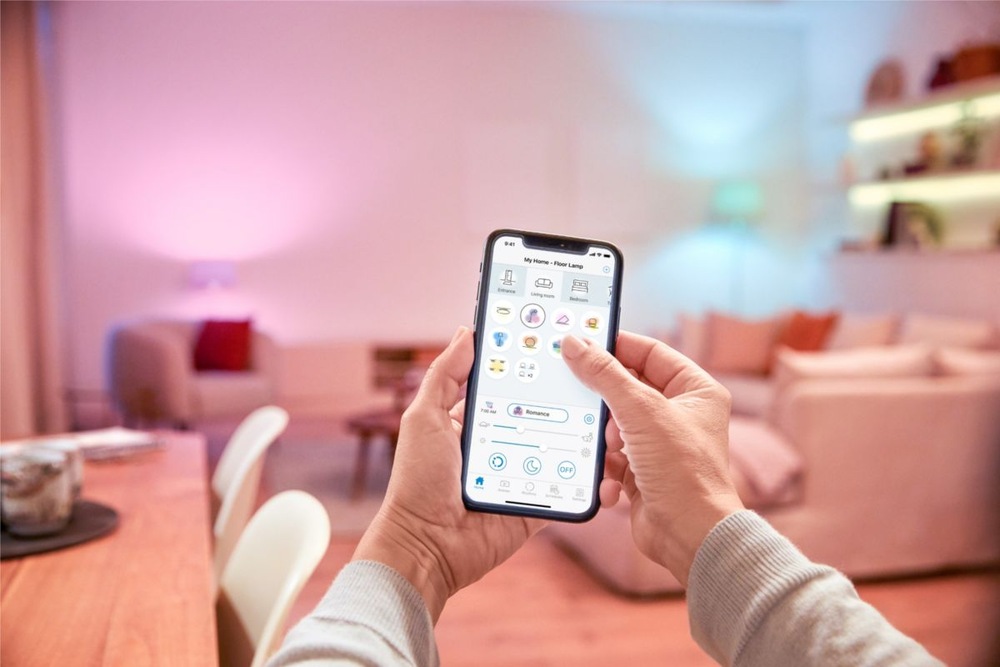 Inteligentná žiarovka Philips Smart LED Smart LED 7W, E27, jantárové sklo, Tunable White