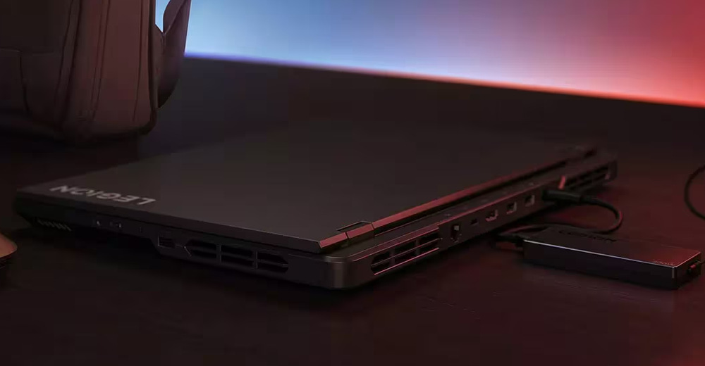 Notebook Lenovo Legion 7 16IAX10 biely