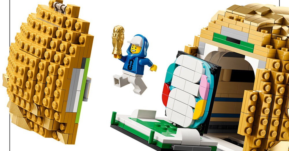 Stavebnica LEGO® Editions 43020 Oficiální trofej Mistrovství světa ve fotbale Model trofeje Majstrovstvá sveta vo futbale verne zachytáva jej ikonický tvar a po dokončení meria cez 36 cm.
