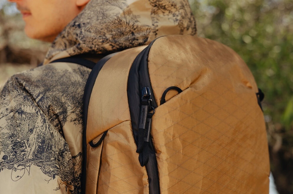 Batoh Peak Design Travel Backpack 30L Coyote žltý Batoh Peak Design Travel Backpack 30L Coyote žltý