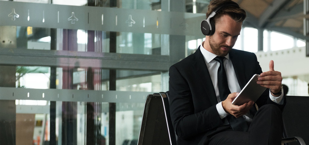 Slúchadlá Denon AH-GC30 čierna Slúchadlá Denon AH-GC30 čierna