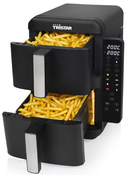 Fritéza teplovzdušná Tristar FR-9074 čierna Dva koše naplnené hranolkami vo teplovzdušnej fritéze Tristar FR-9074