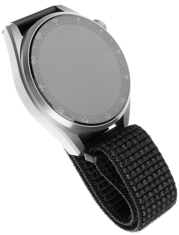 Remienok FIXED Nylon Strap so šírkou 22mm pre smartwatch, reflexný čierny