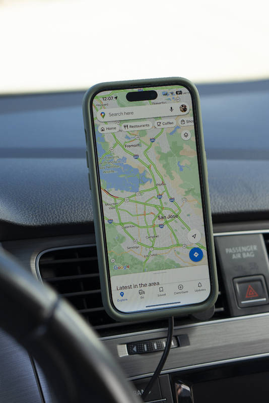 Držiak na mobil Peak Design Car Mount Vent Charging čierny Peak Design Car Mount Vent Charging (M-CM-AD-BK-1)