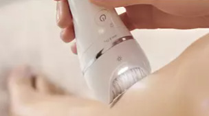 Epilátor Philips Series 8000 BRE710/00 biely