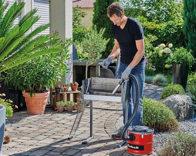 Vysávač na popol Einhell Classic TC-AV 1830 D nerez/hliník Vysávač na popol Einhell Classic TC-AV 1830 D nerez/hliník