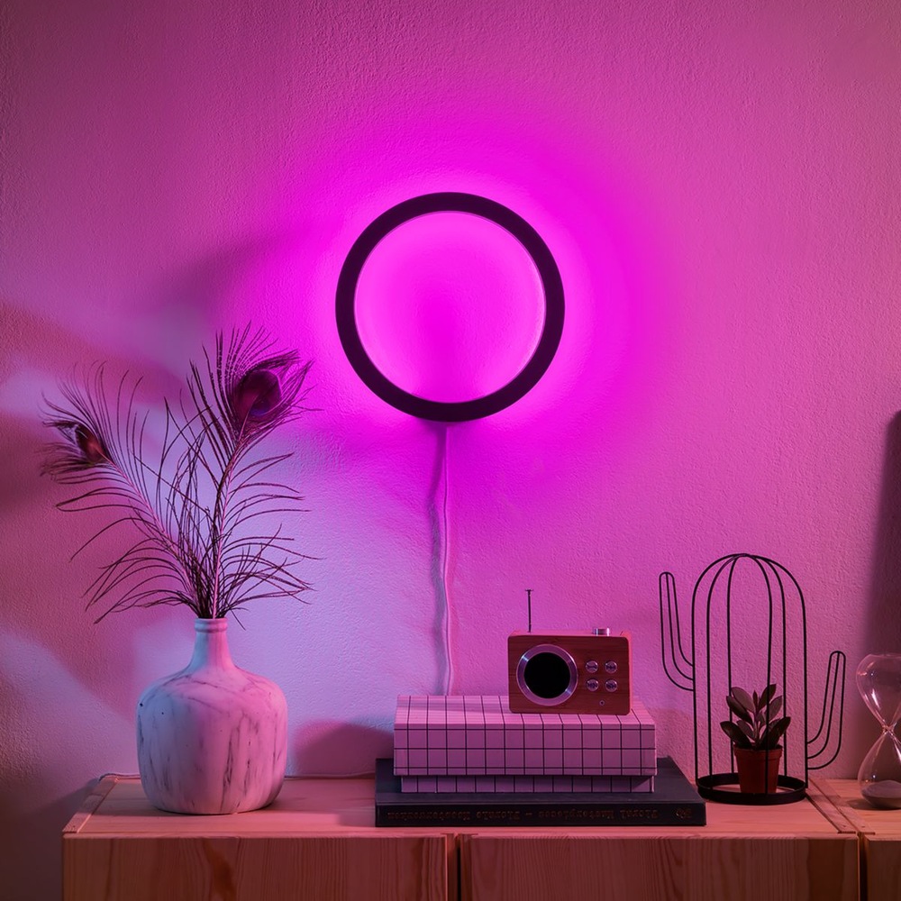 Nástenné svietidlo Philips Hue Sana White and Color Ambiance čierne