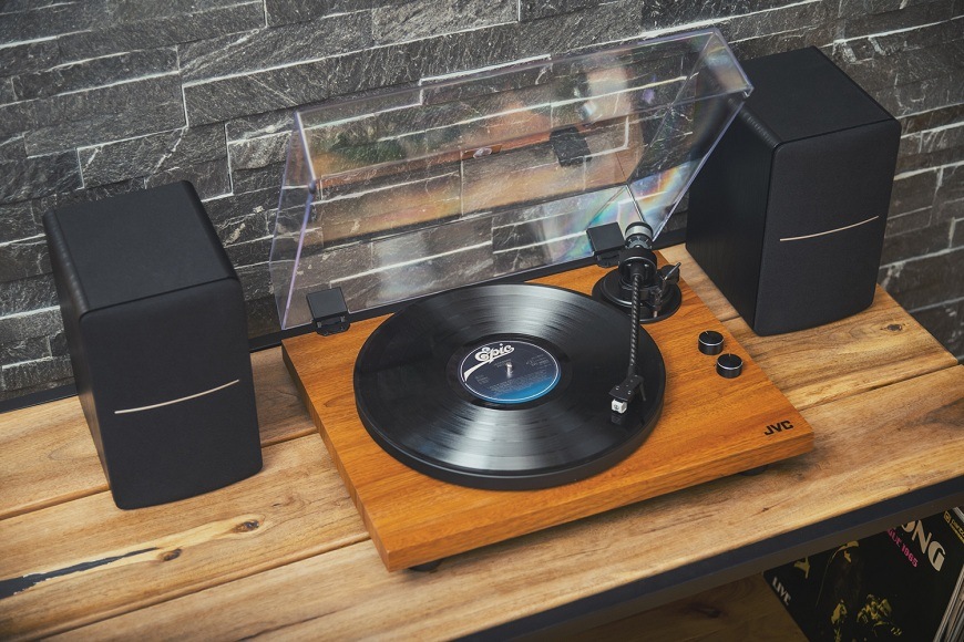 Gramofon JVC AL-E534M, dřevěný design v přírodním dekoru