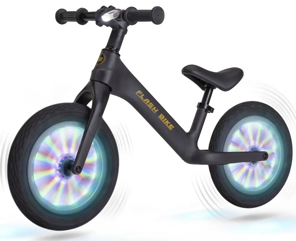Odrážadlo Buddy Toys BPB 2518 čierne Pohľad vľavo na odrážadlo Buddy Toys BPB 2518 Flash bike s ilúziou točiacich sa kolies