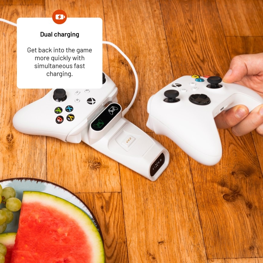 Dokovacia stanica FIXED pre dva bezdrôtové ovládače Xbox Series S, X a One biela Dokovacia stanica FIXED pre dva bezdrôtové ovládače Xbox Series S, X a One - biela