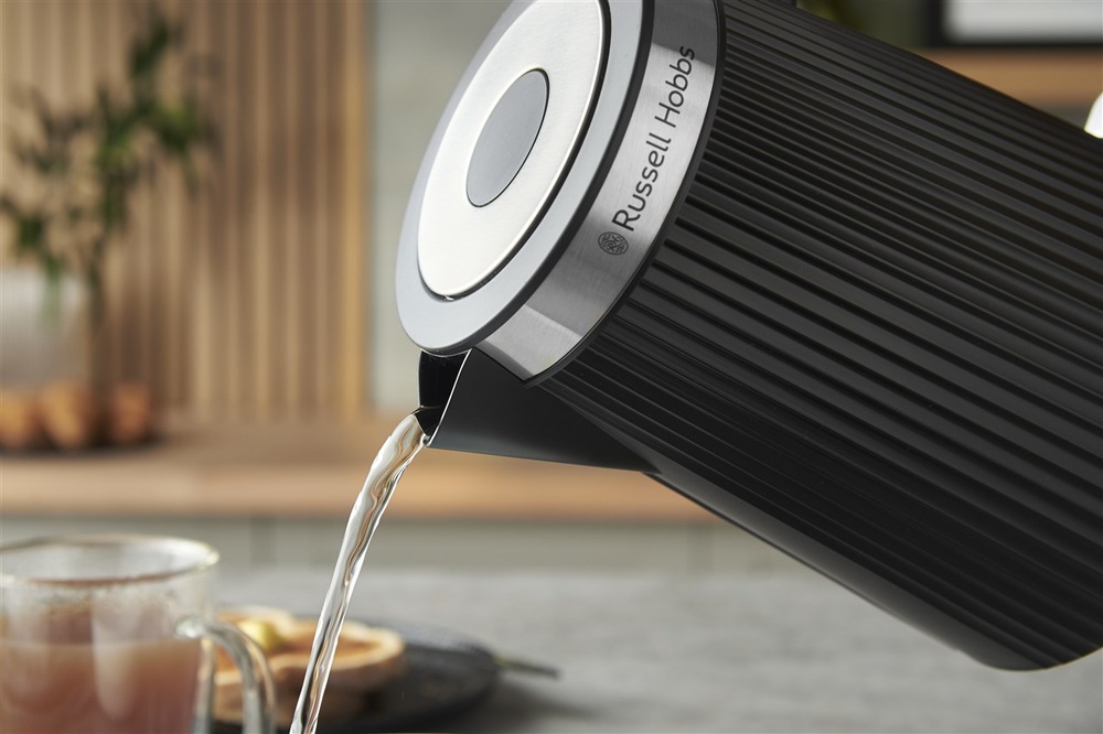 Rýchlovarná kanvica RUSSELL HOBBS 26750-70 Brontë Black čierna Rýchlovarná kanvica RUSSELL HOBBS 26750-70 Brontë Black čierna