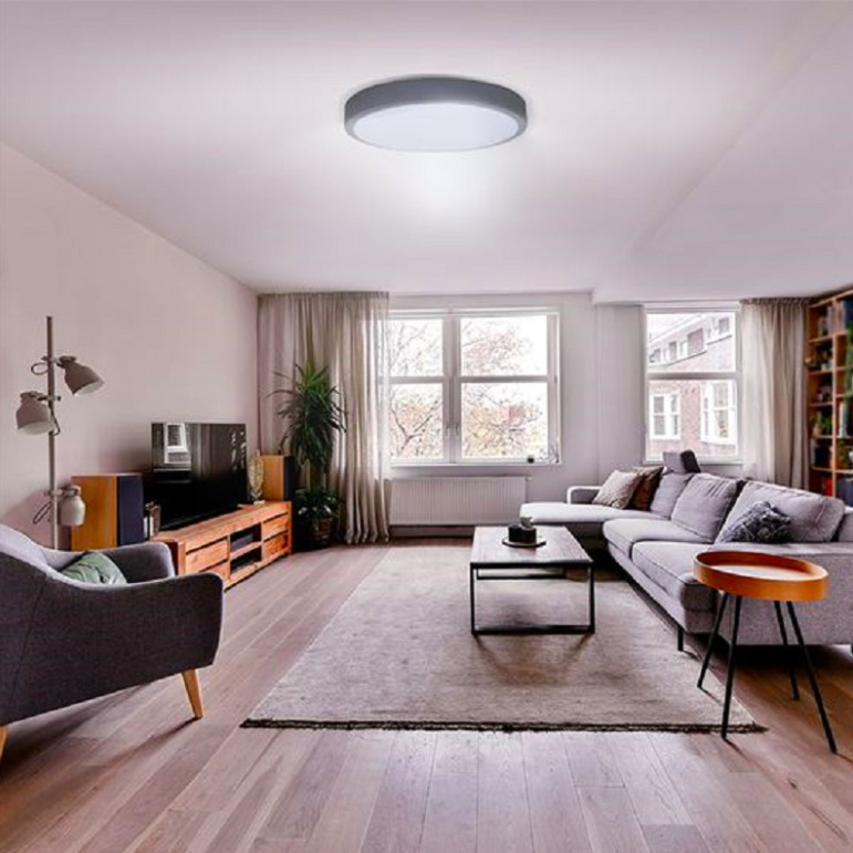 LED stropné svietidlo Solight WO8001 48W Solight WO8001 ako hlavné stropné osvetlenie v modernej obývacej izbe