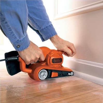 Pásová brúska Black-Decker KA86