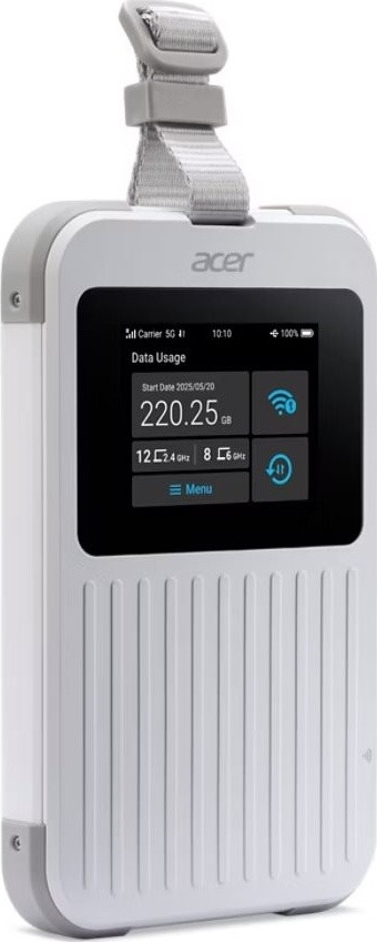 Biely mobilný hotspot Acer Connect Enduro M6E z predného bočného pohľadu. Má dotykový displej so stavom 5G pripojenia, vrúbkovaný predný panel, šedé ochranné hrany a látkové pútko hore.